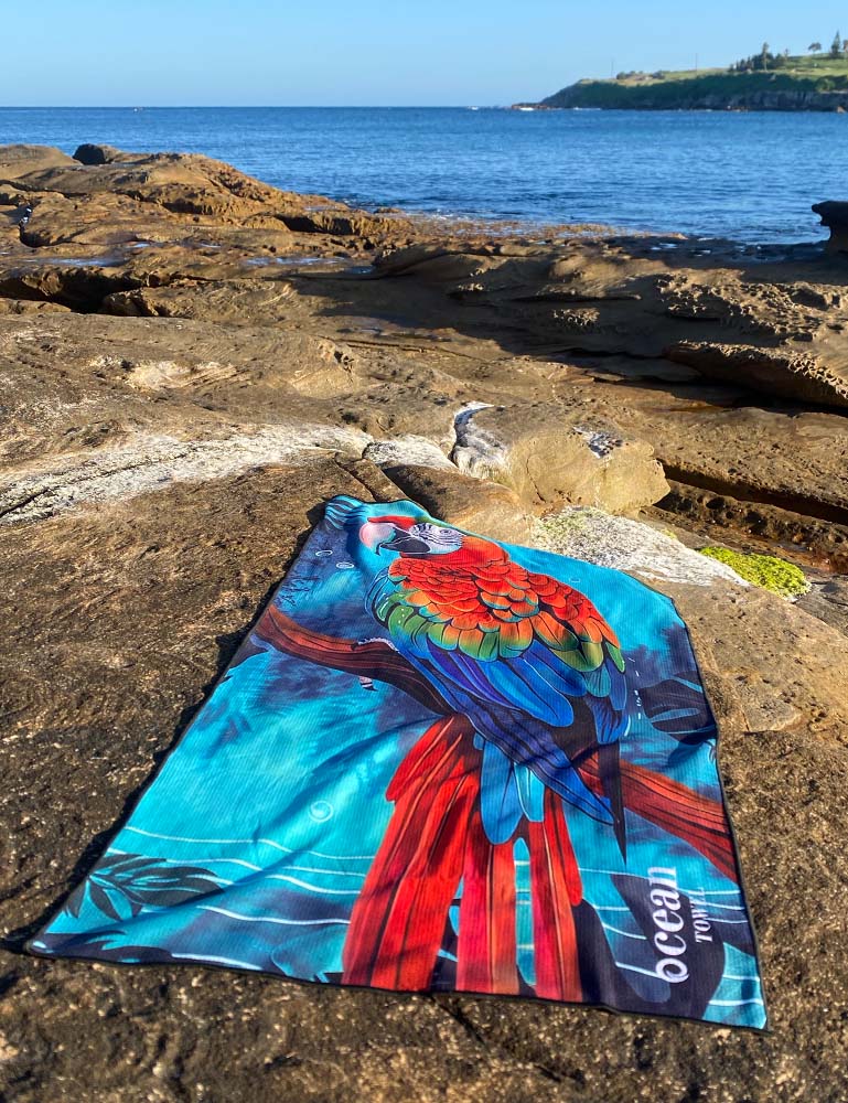 Round Beach Towel with Tropical Parrots